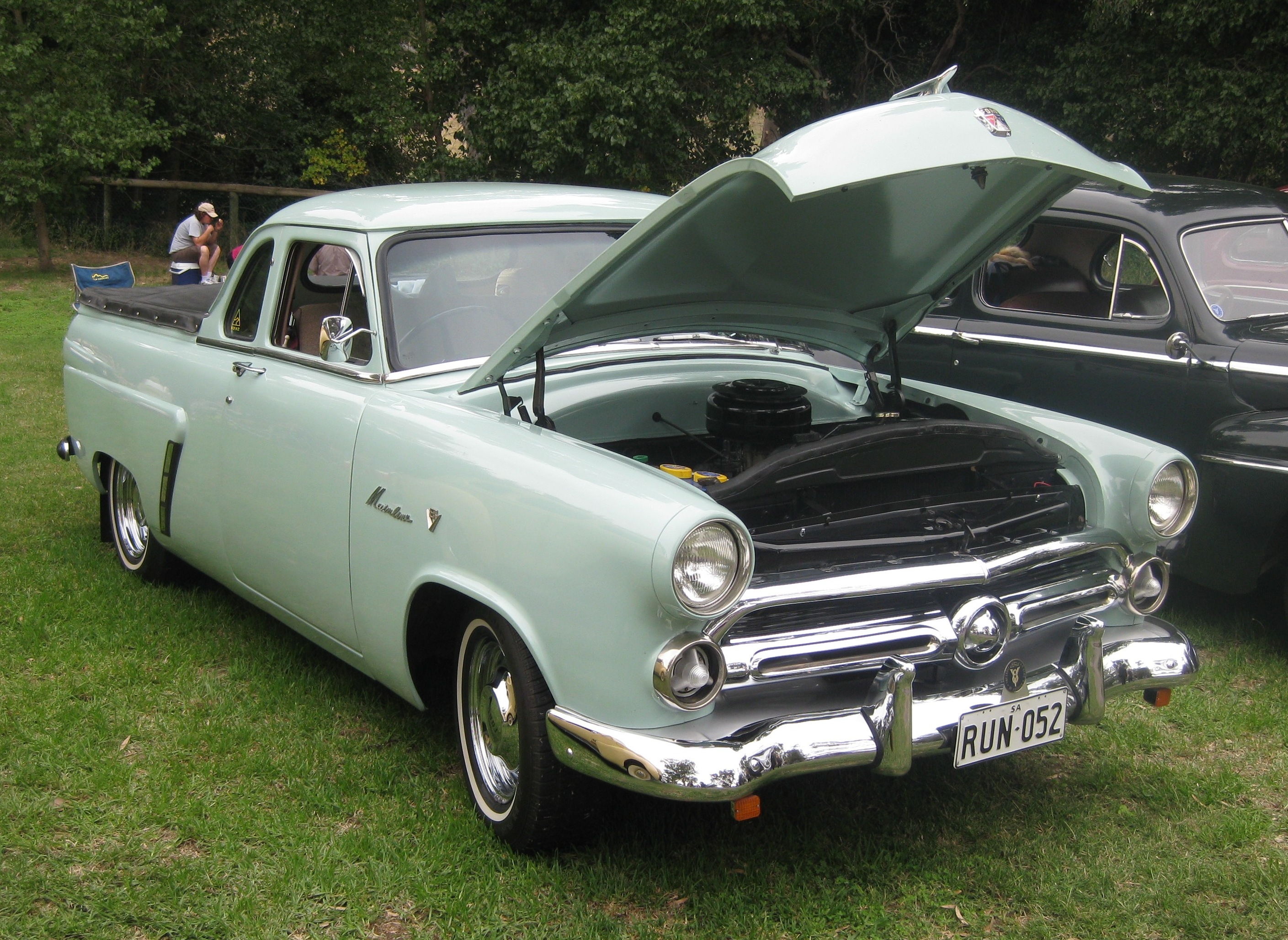 Ford Mainline business coupe