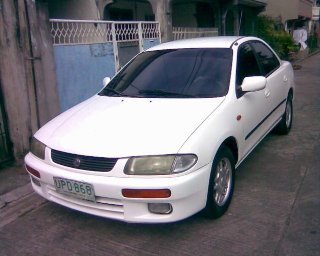 Mazda 323 GLXi