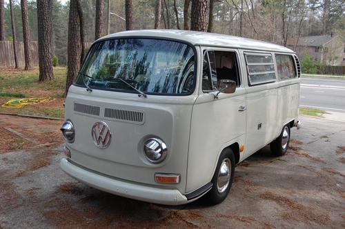 Volkswagen T2 Bus