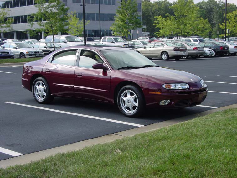 Oldsmobile Aurora