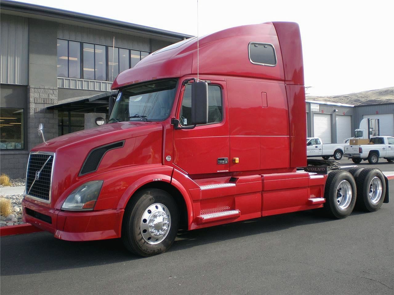 Volvo VNL64T