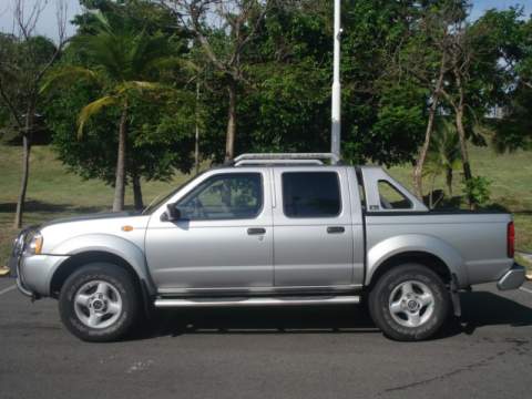 Nissan Frontier AX