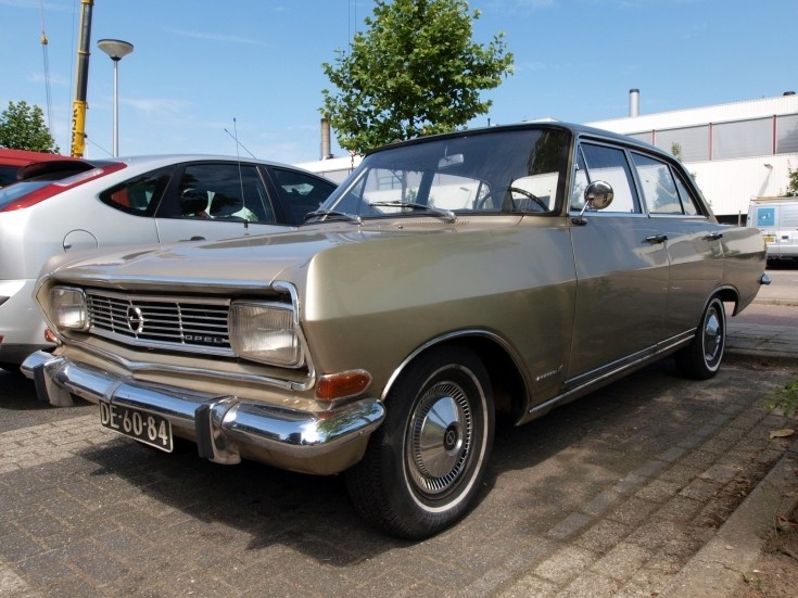 Opel Rekord 1700L