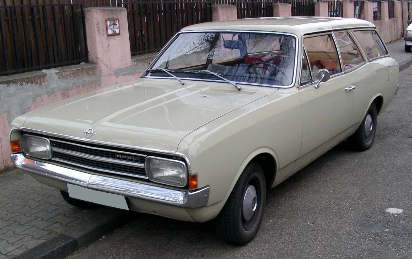 Opel Rekord Caravan 1700