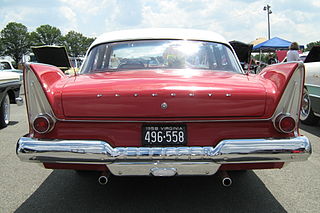 Plymouth Savoy 213