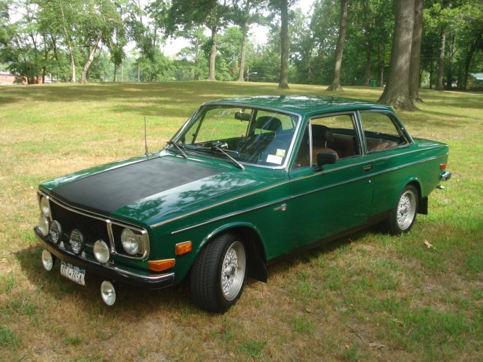 Volvo 142S