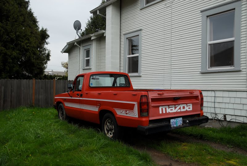 Mazda B2000 SE-5