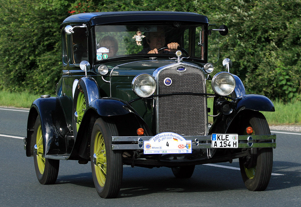 Ford A Coupe de Luxe