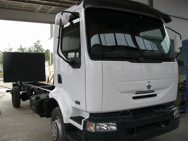 Renault 220 dCi