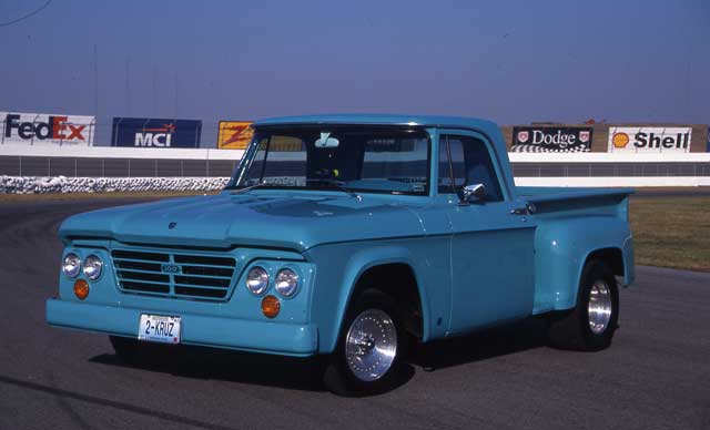 Dodge D-100