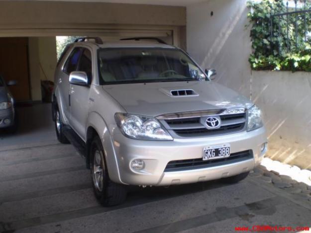 Toyota Hilux SW4 SRV