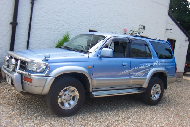 Toyota Hilux 30TDi 4WD