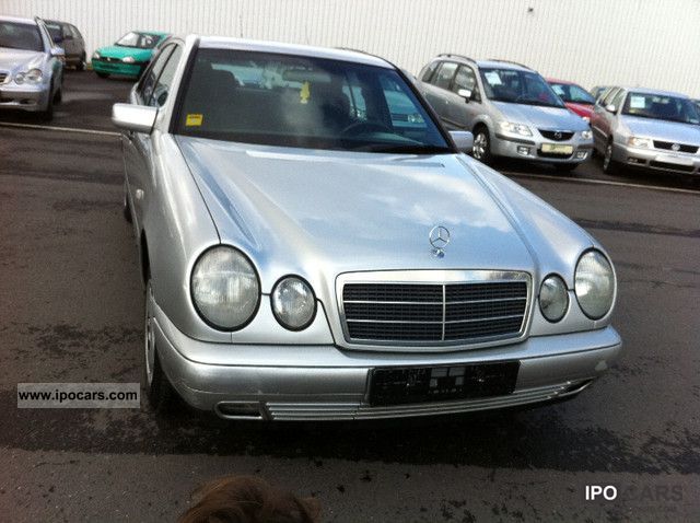 Mercedes-Benz E 220 D