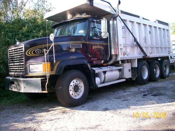 Mack CL700