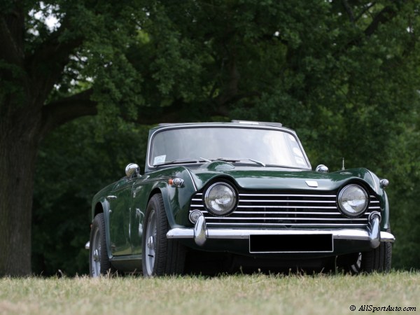 Triumph TR5