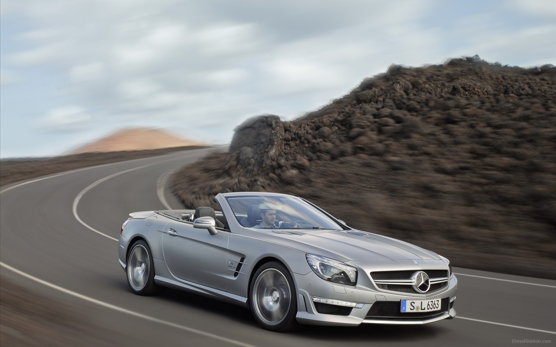 Mercedes-Benz SL63 AMG