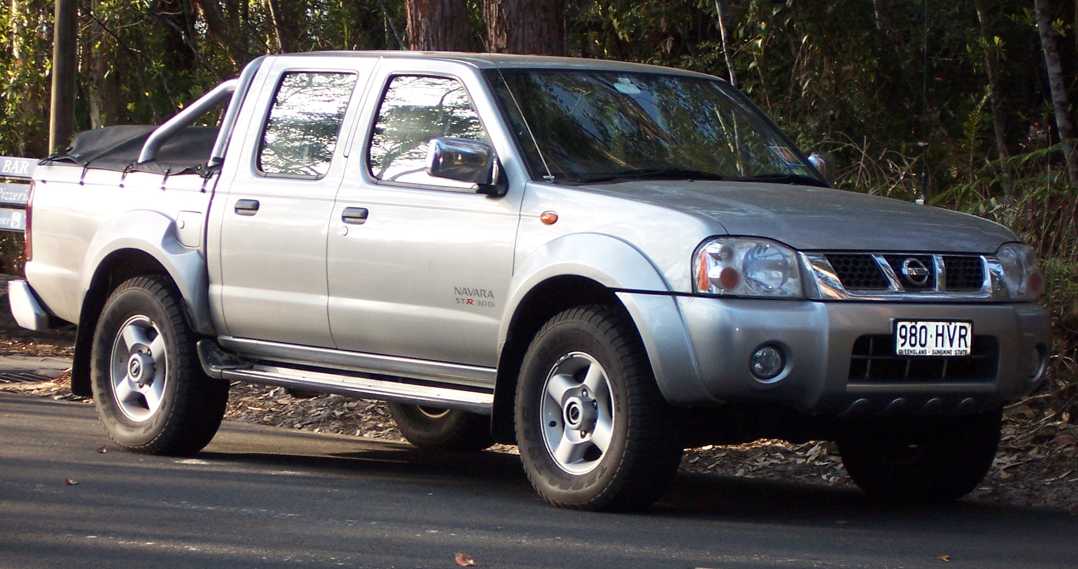 Nissan Navara LE 25 Di Crew Cab