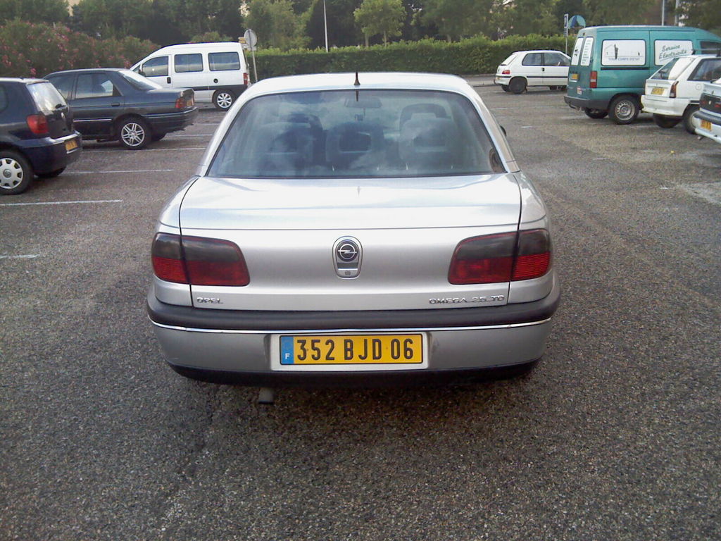 Opel Omega