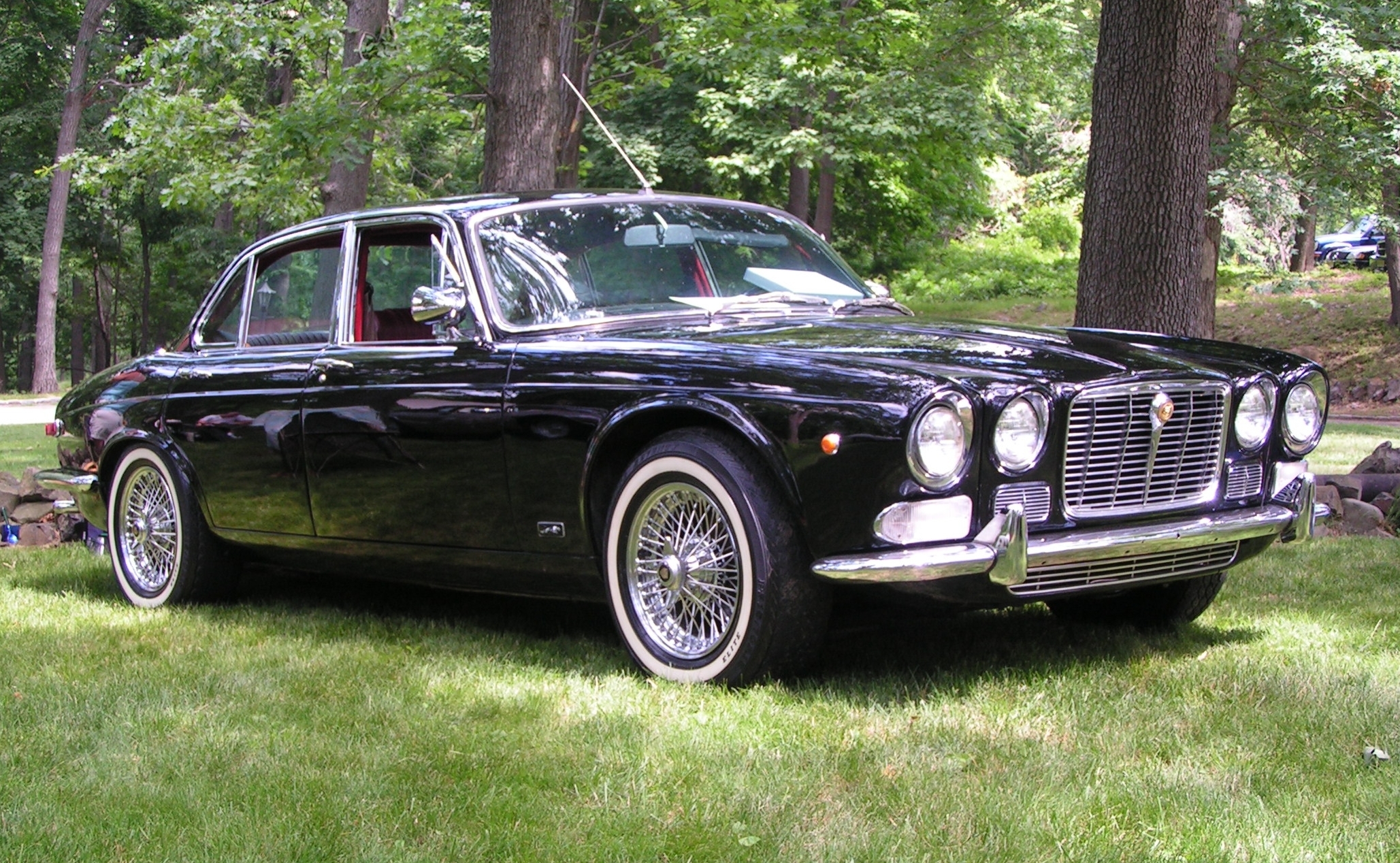 Jaguar XJ-6