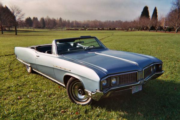 Buick Electra 225 Custom convertible