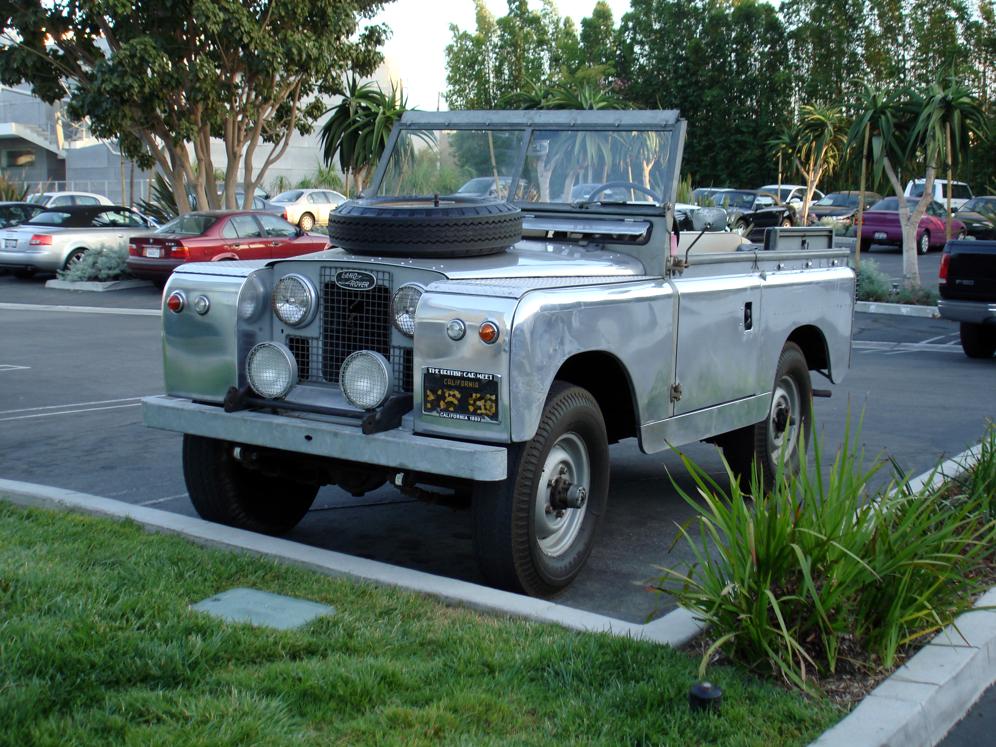 Series ii. Land Rover Series 2. Дефендер ленд Ровер 1962. Land Rover Series II 88 SAS. Land Rover Series 2 парковка.