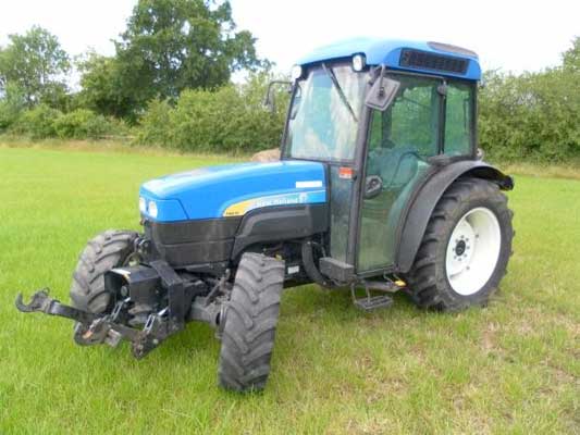 New Holland TN 85FA