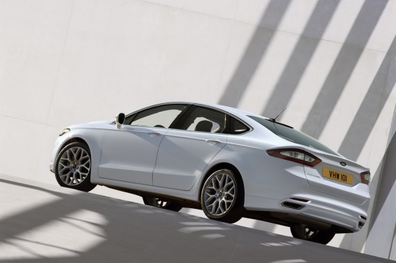 Ford Mondeo 20 Sedan