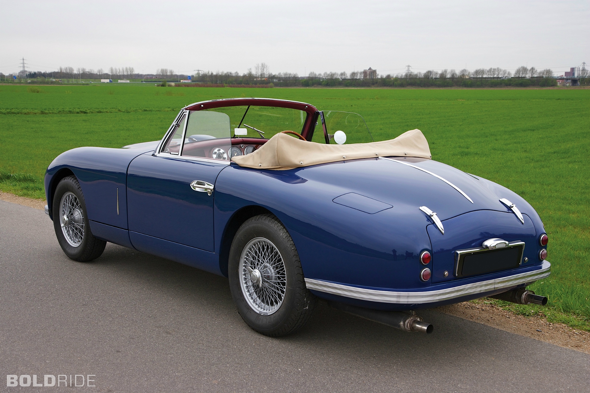 Aston Martin DB2 Vantage Drophead Coupe