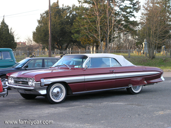 Oldsmobile Starfire