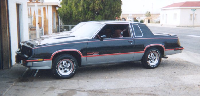 Oldsmobile Hurst Cutlass