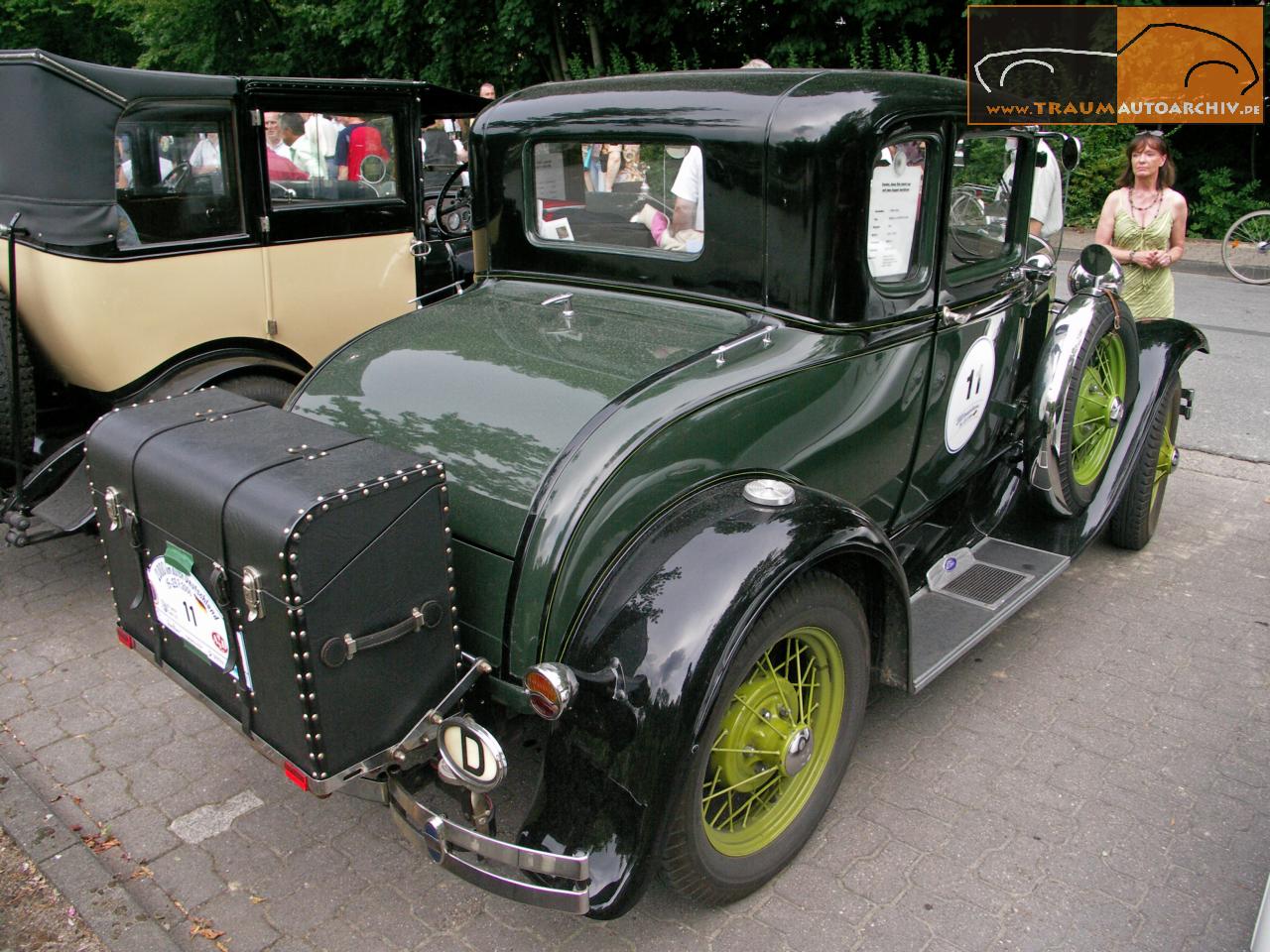 Ford A Coupe de Luxe