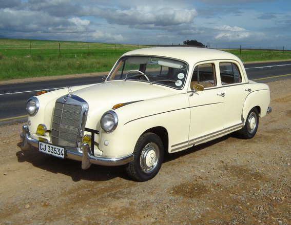 Mercedes-Benz 220S 4dr