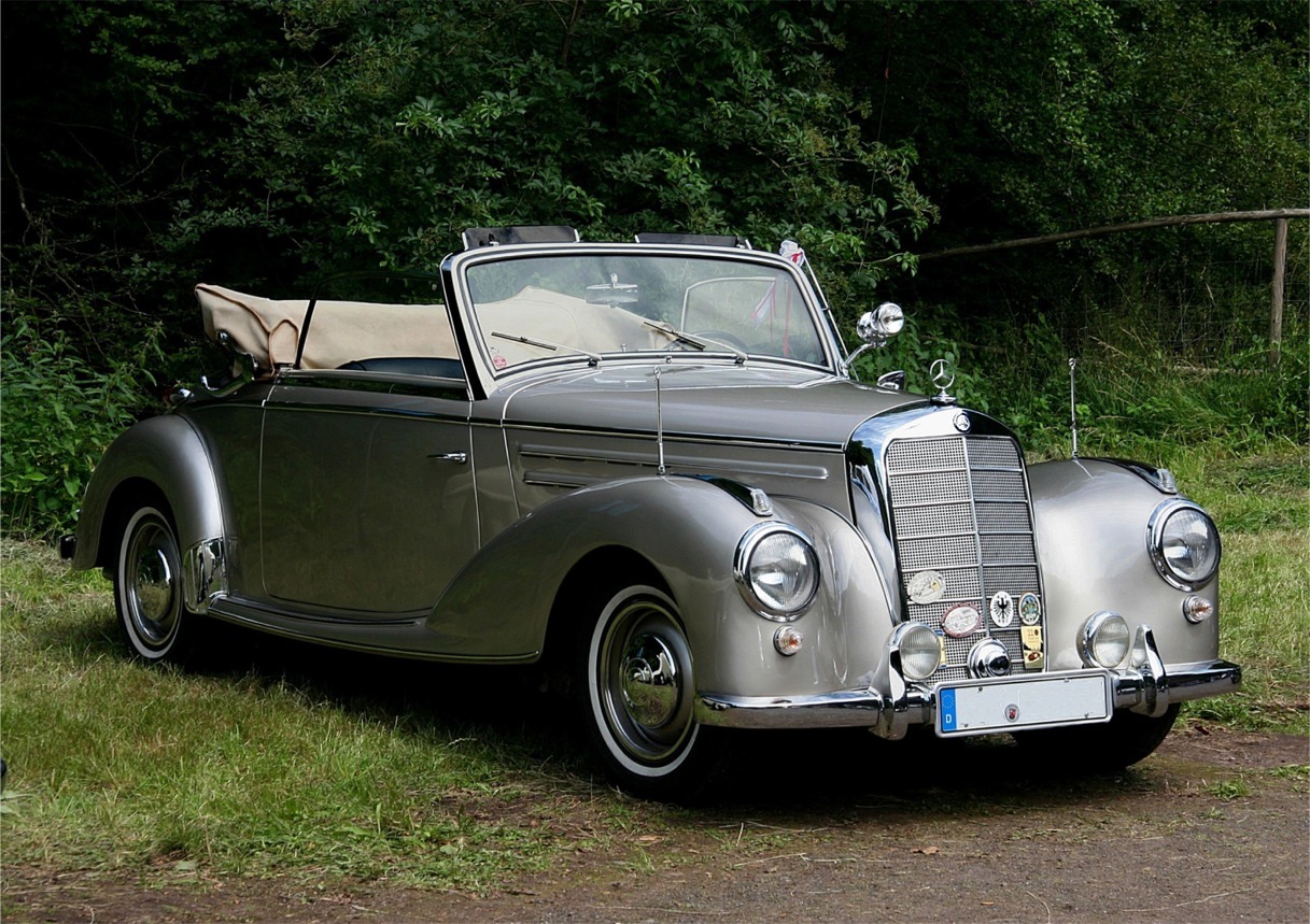 Mercedes-Benz 220 S