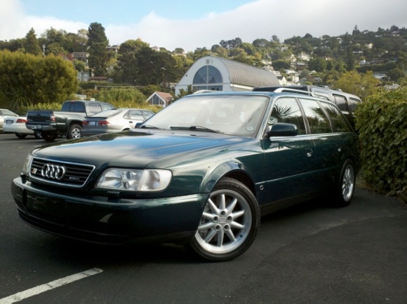 Audi S6 Avant wagon