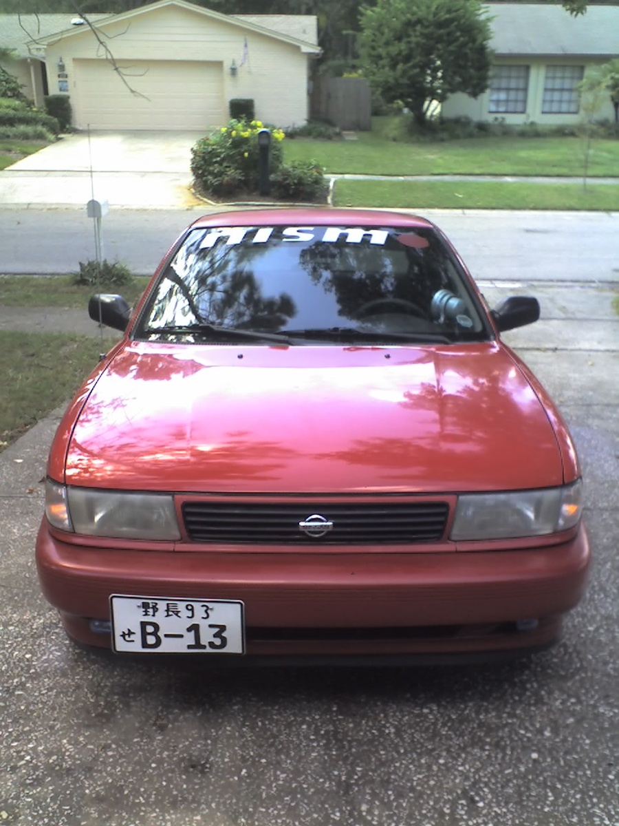 Nissan Sentra II XE 16