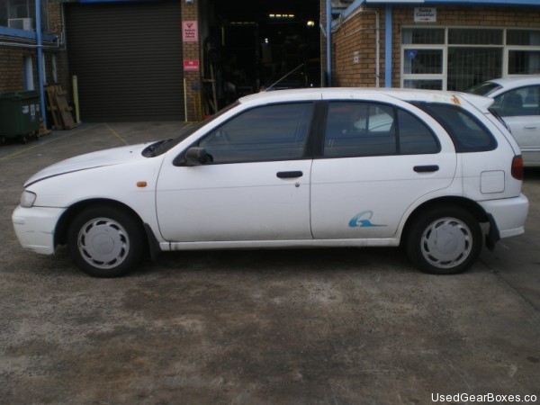 Nissan Pulsar 15 Hatch