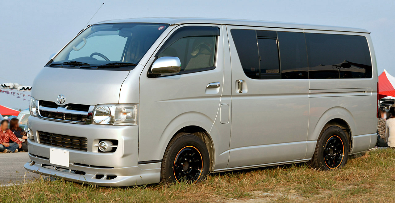 Toyota Hiace Custom