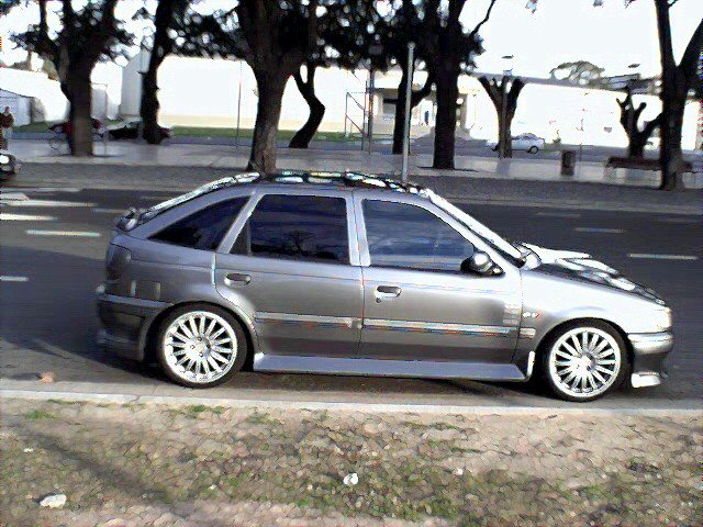 Volkswagen Pointer GLi