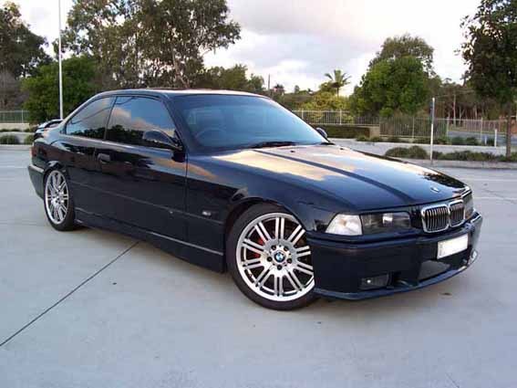 BMW 318IS