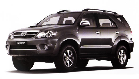 Toyota Fortuner SR 30 D-4D