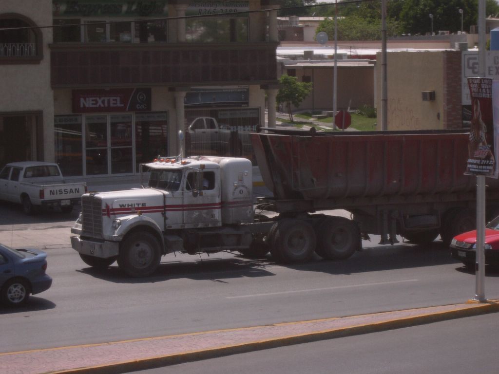 White 49642 White 49642