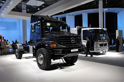 Mercedes-Benz U5000