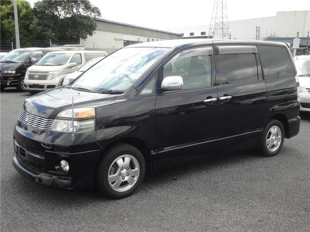 Toyota Voxy Aero