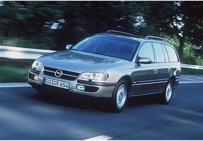 Opel Omega-A Kombi