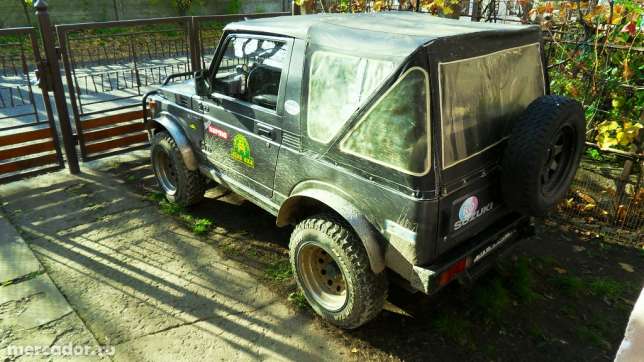 Suzuki Samurai SJ413 JX