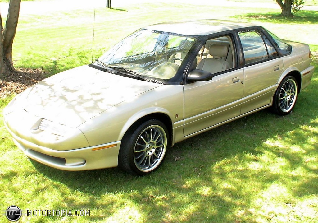 Saturn SL2