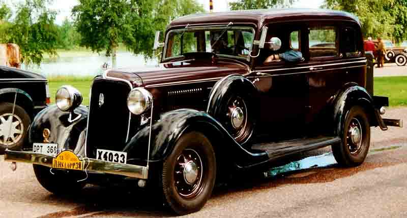 Plymouth PE 4 4 DOOR