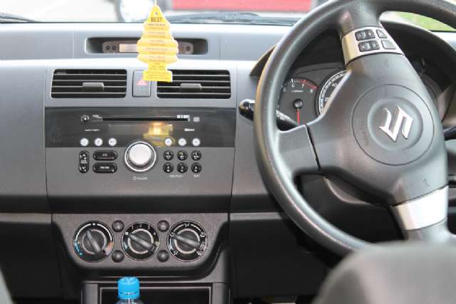 Suzuki Swift GL 13 Suzuki Swift GL 13