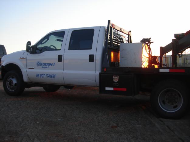 Ford F-350 flatbed