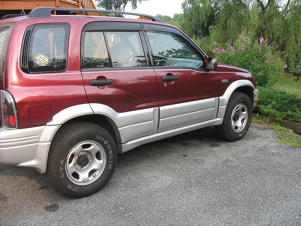 Suzuki Grand Vitara JLX 16